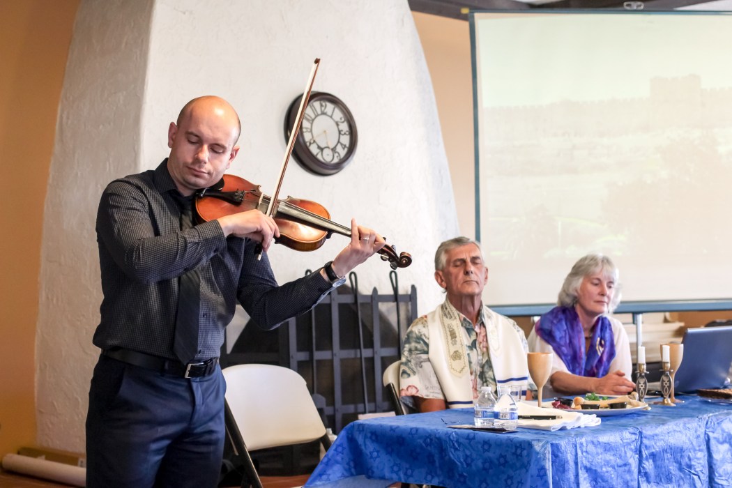 Messianic Passover Sedar - 2015